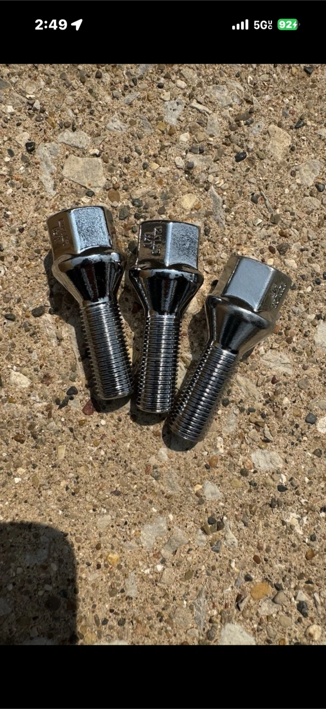 12x1.25 Wheel Lug Bolts - New