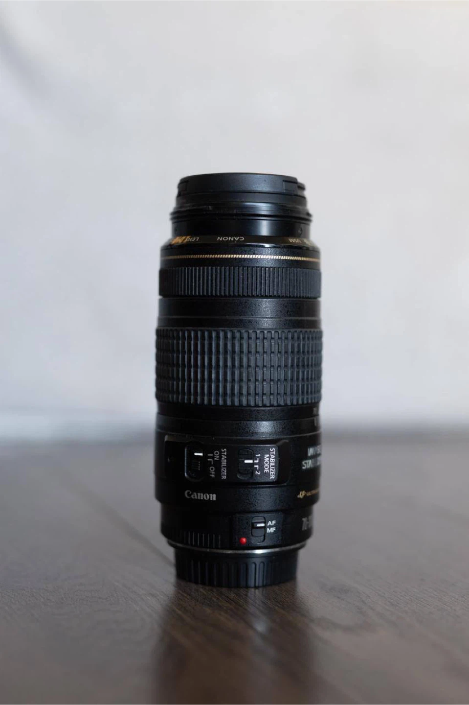 Canon EF 70-300mm f/4-5.6 IS USM Lens - photo 2