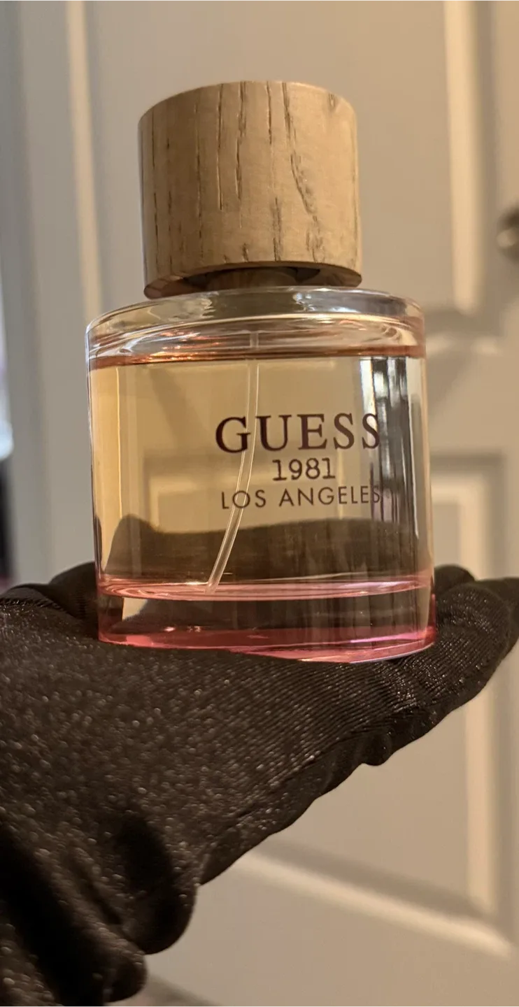 Guess 1981 Los Angeles perfume image indicator(2)