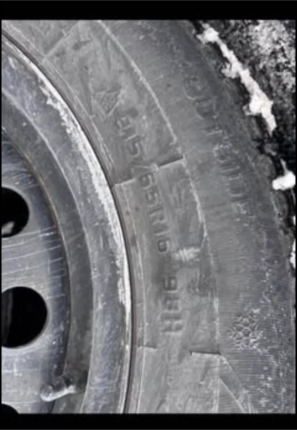 215/65R16 98H Winter Tires