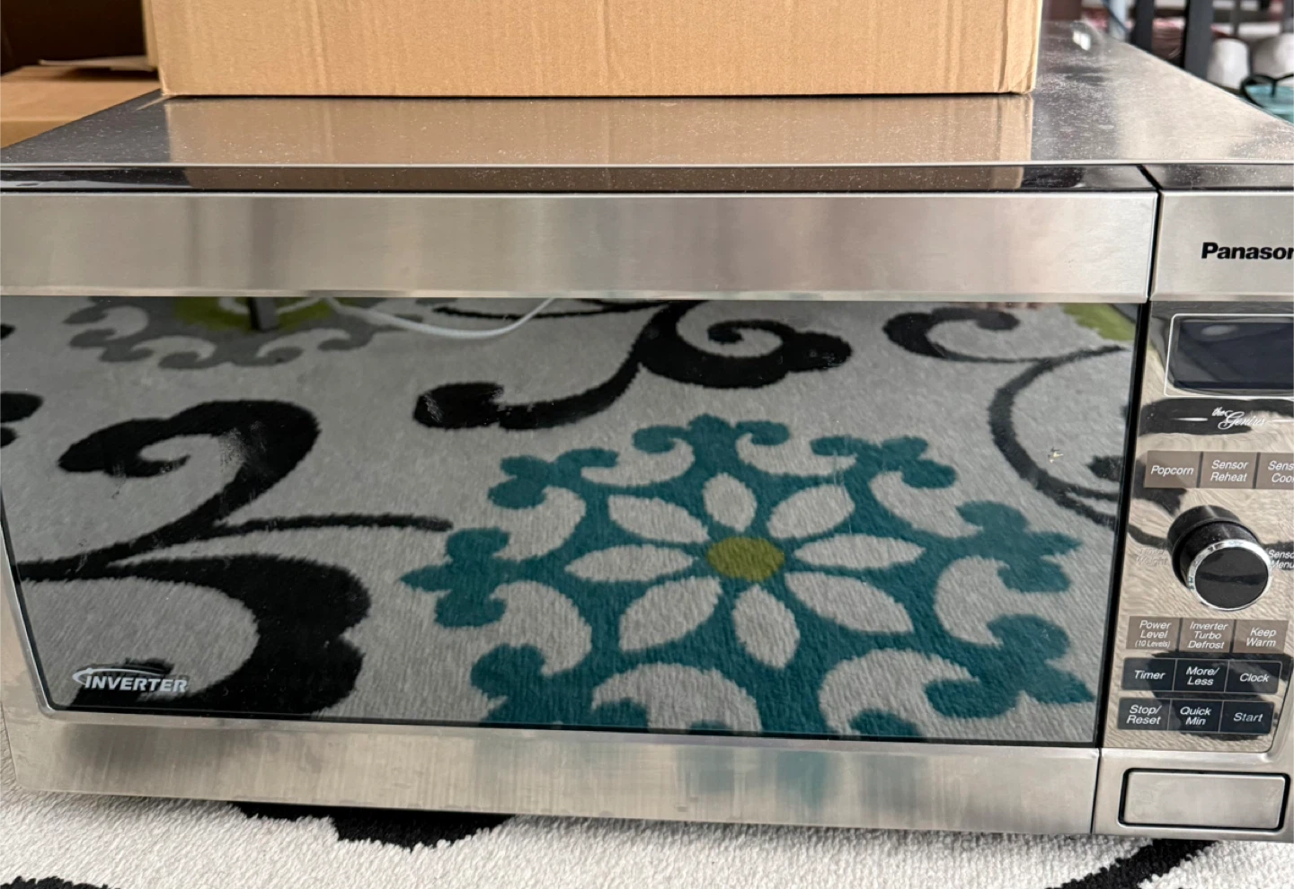 Microwave Oven - photo 2