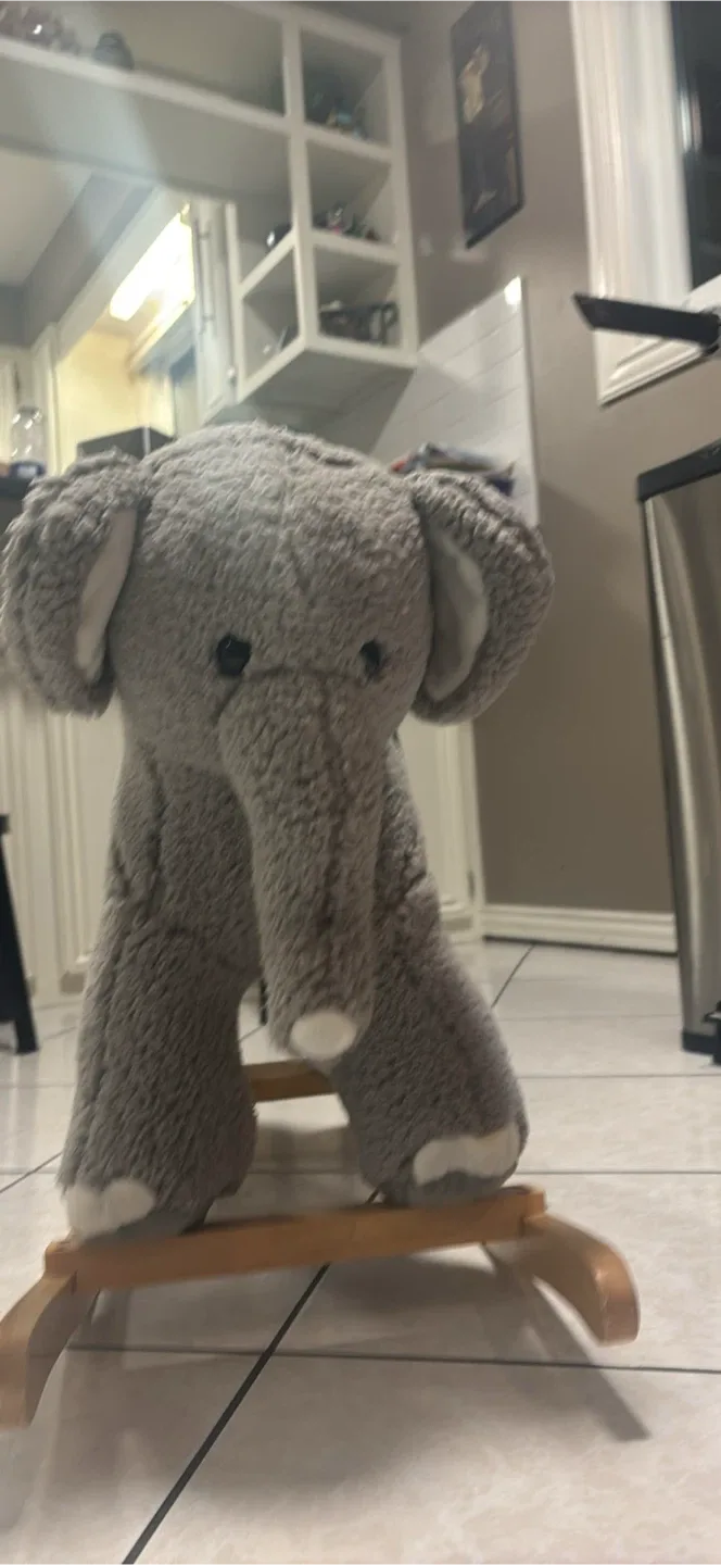 Kids Elephant Rocker ( pick up only ) image indicator(2)