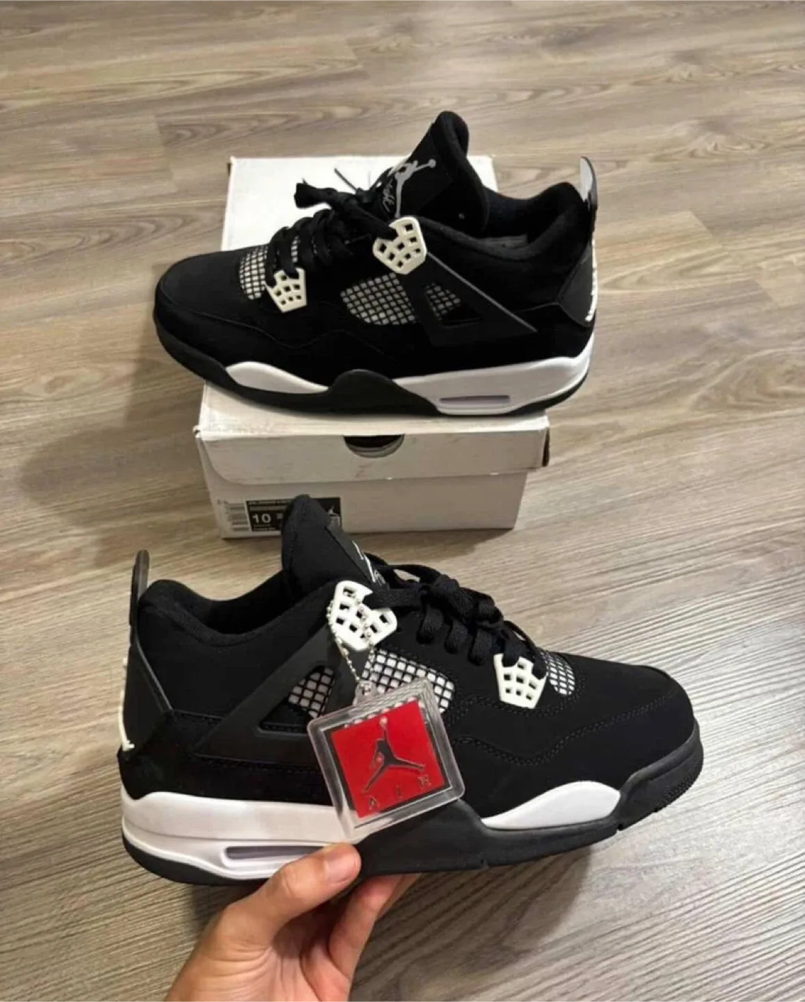 Air Jordan 4 White Thunders - All Sizes