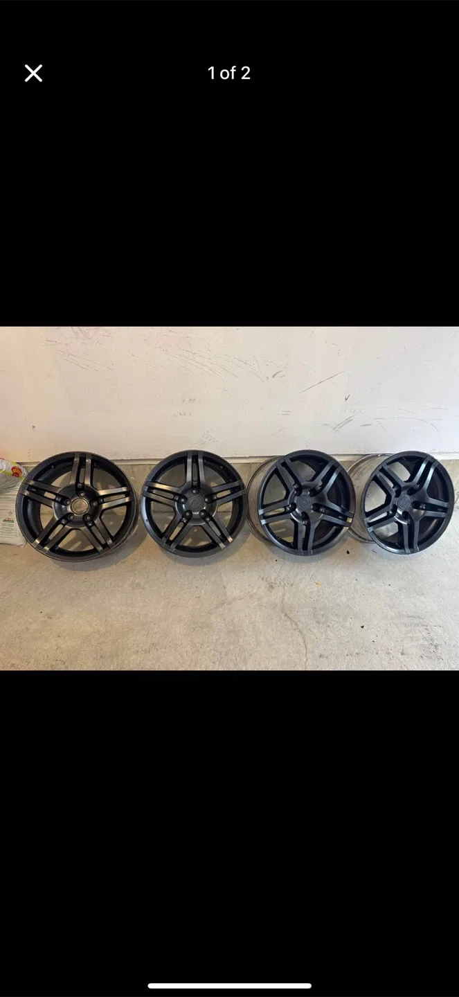 Set of 4 Black Alloy Wheels