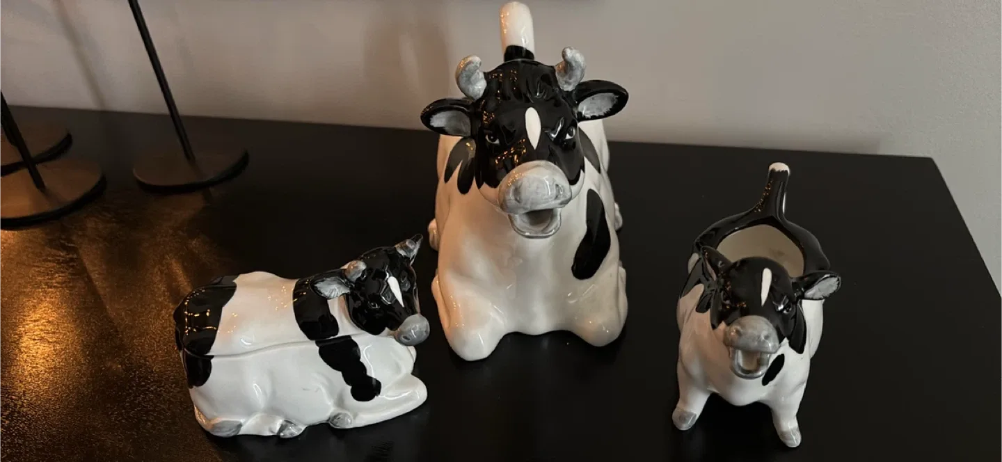 Vintage Hand Painted Cow Creamer Set
