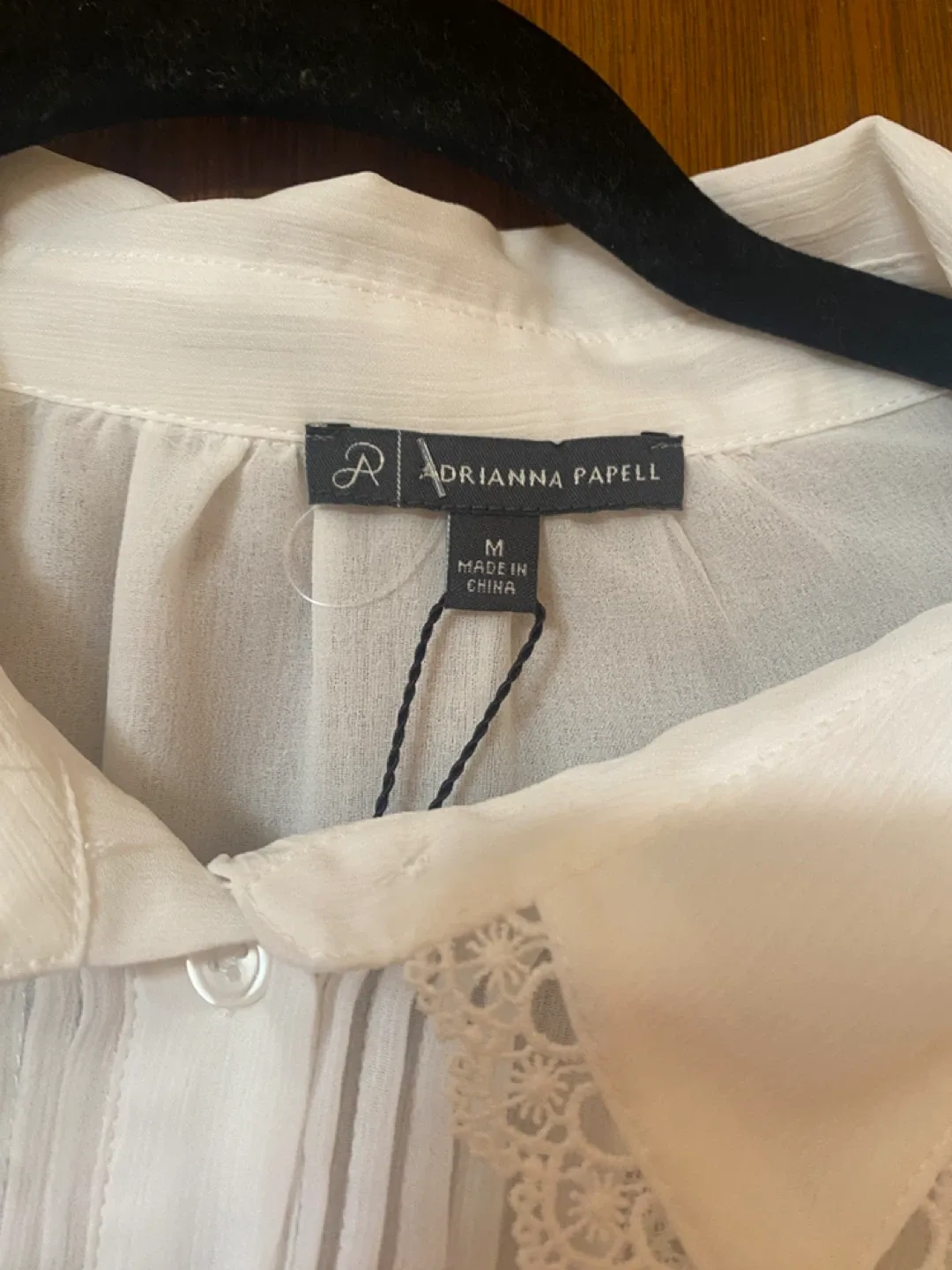 Ladies blouse size m image indicator(4)