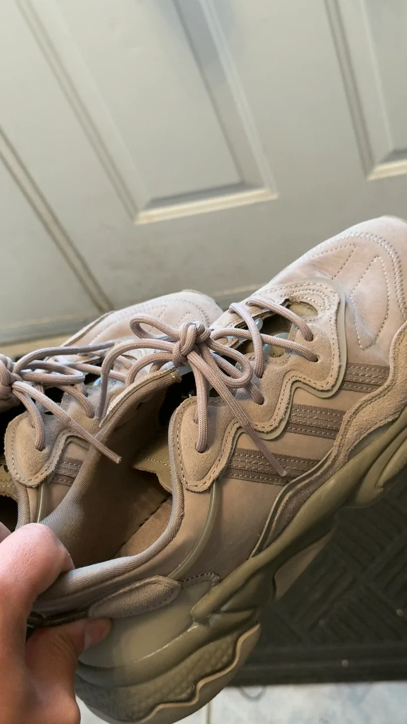 Adidas women Size US10