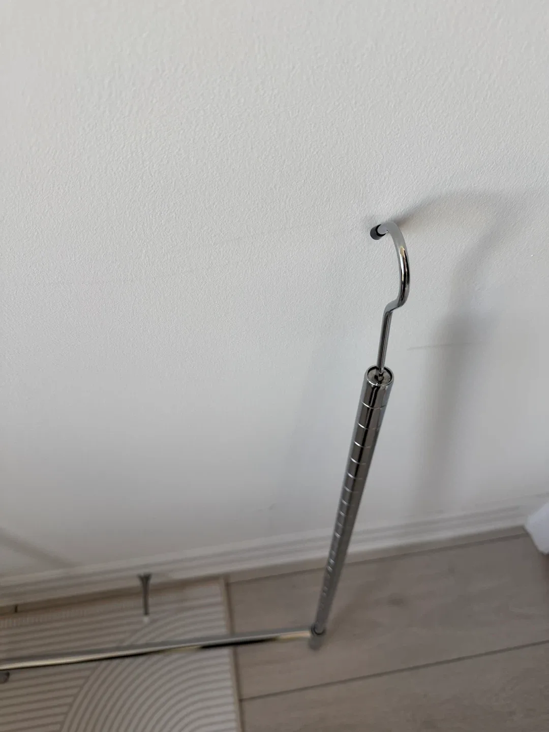 Chrome Adjustable Closet Rod