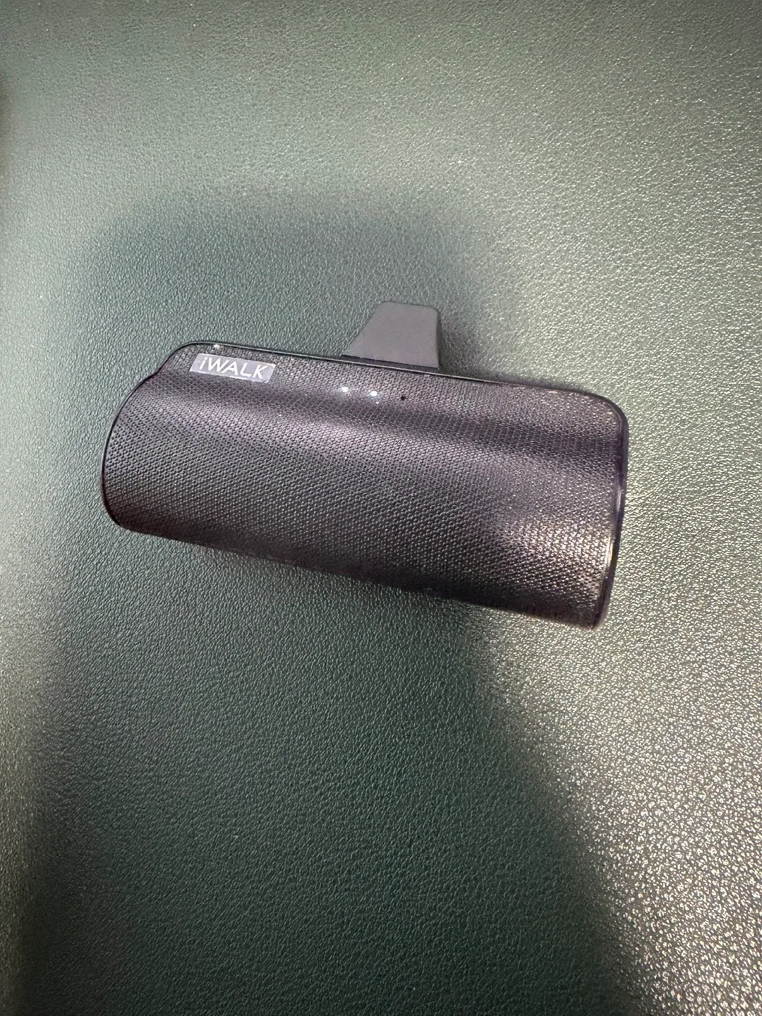 Apple iPhone 12 White with accessories image indicator(3)