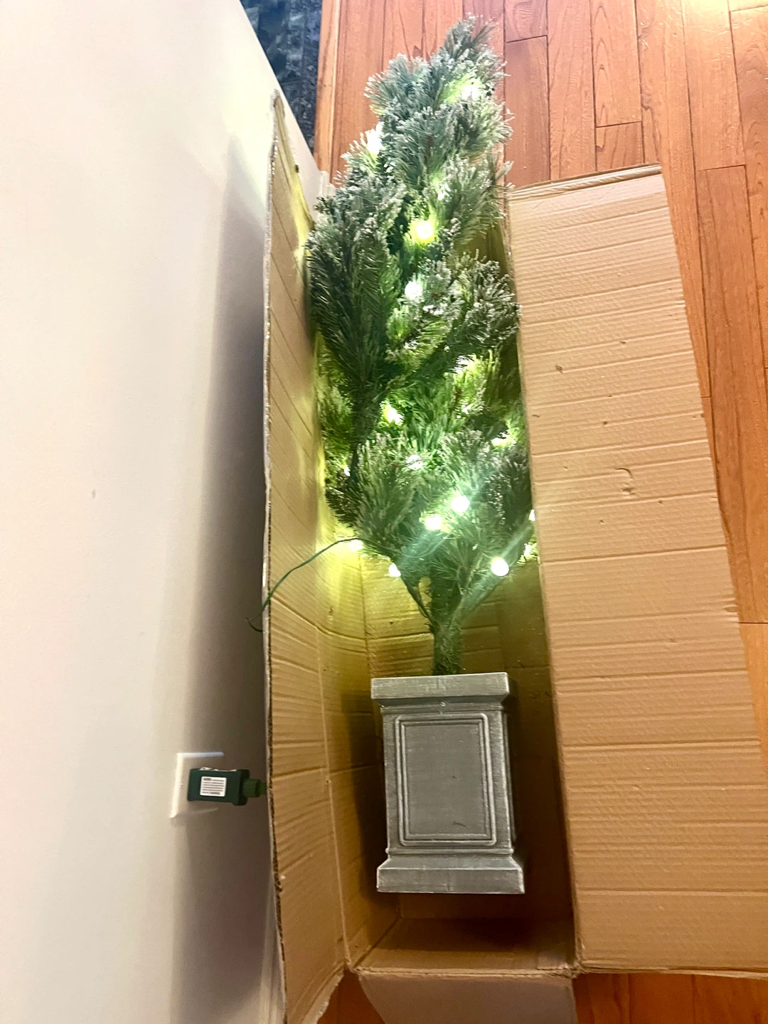 Holiday Living 4.5-ft LED Pre-Lit Porch Tree - photo 3