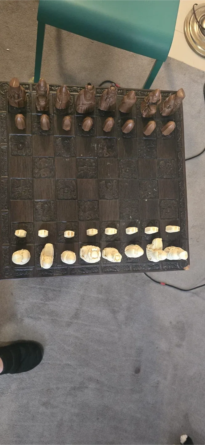 Hand Carved Wooden Chess Set image indicator(5)