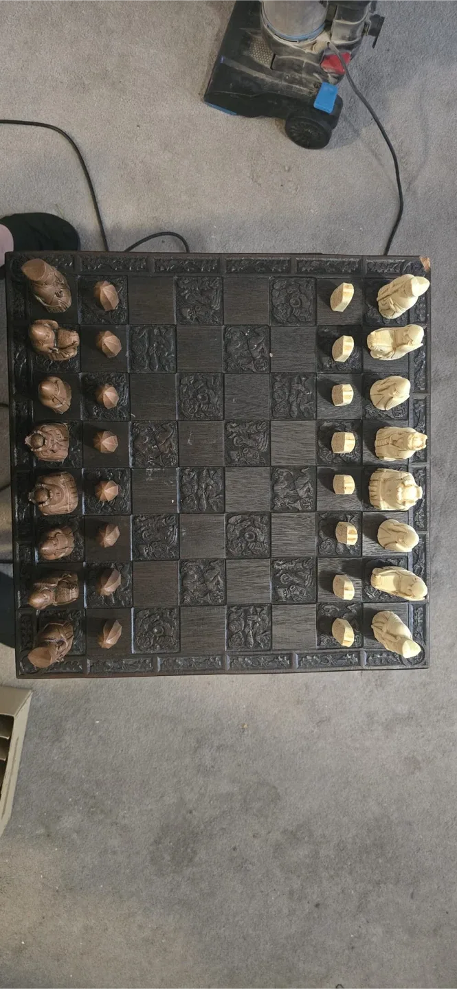 Hand Carved Wooden Chess Set image indicator(2)