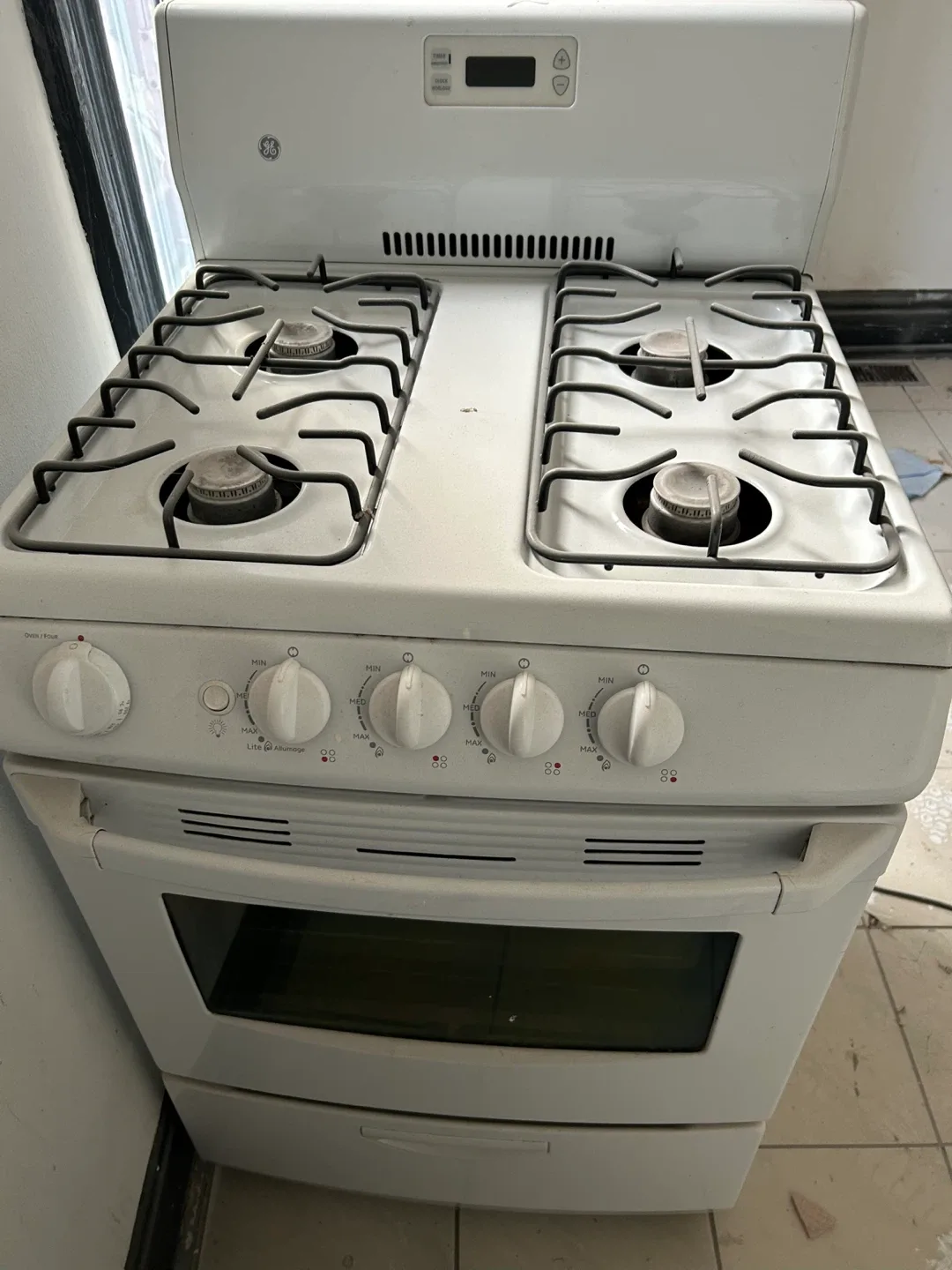 GE Gas Range Stove