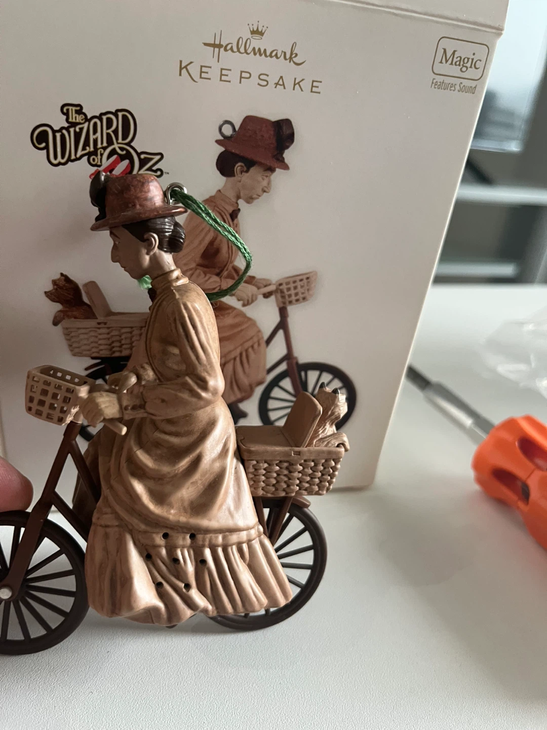 Hallmark Keepsake Wizard of Oz Ornaments - photo 2