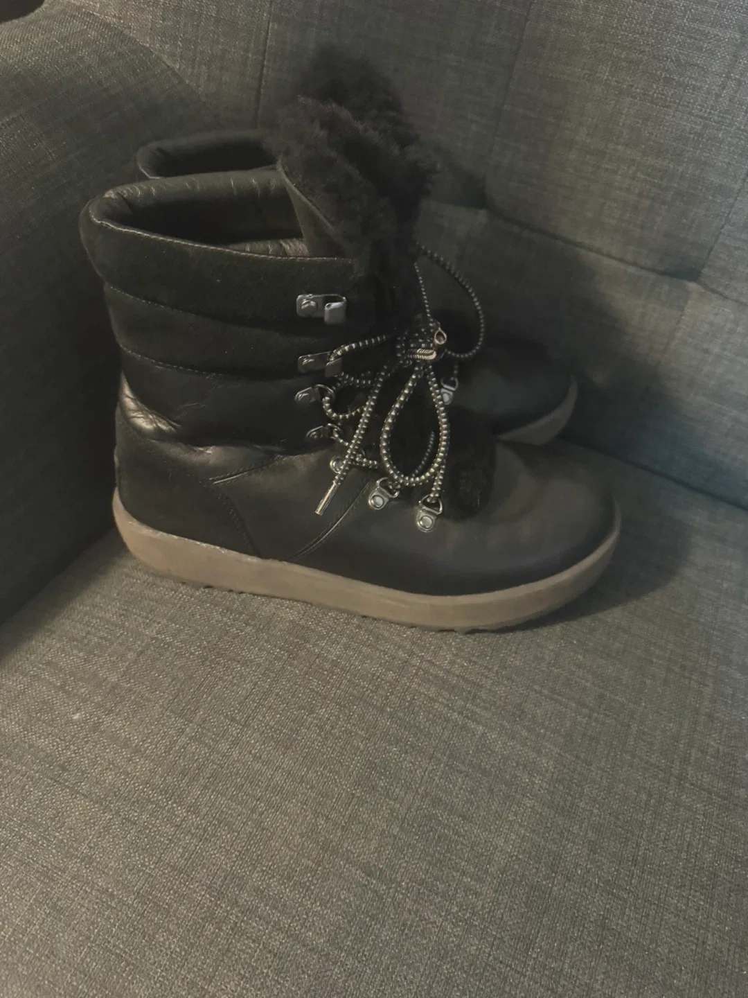 UGG Black Leather Winter Boots Size 9 US image indicator(2)