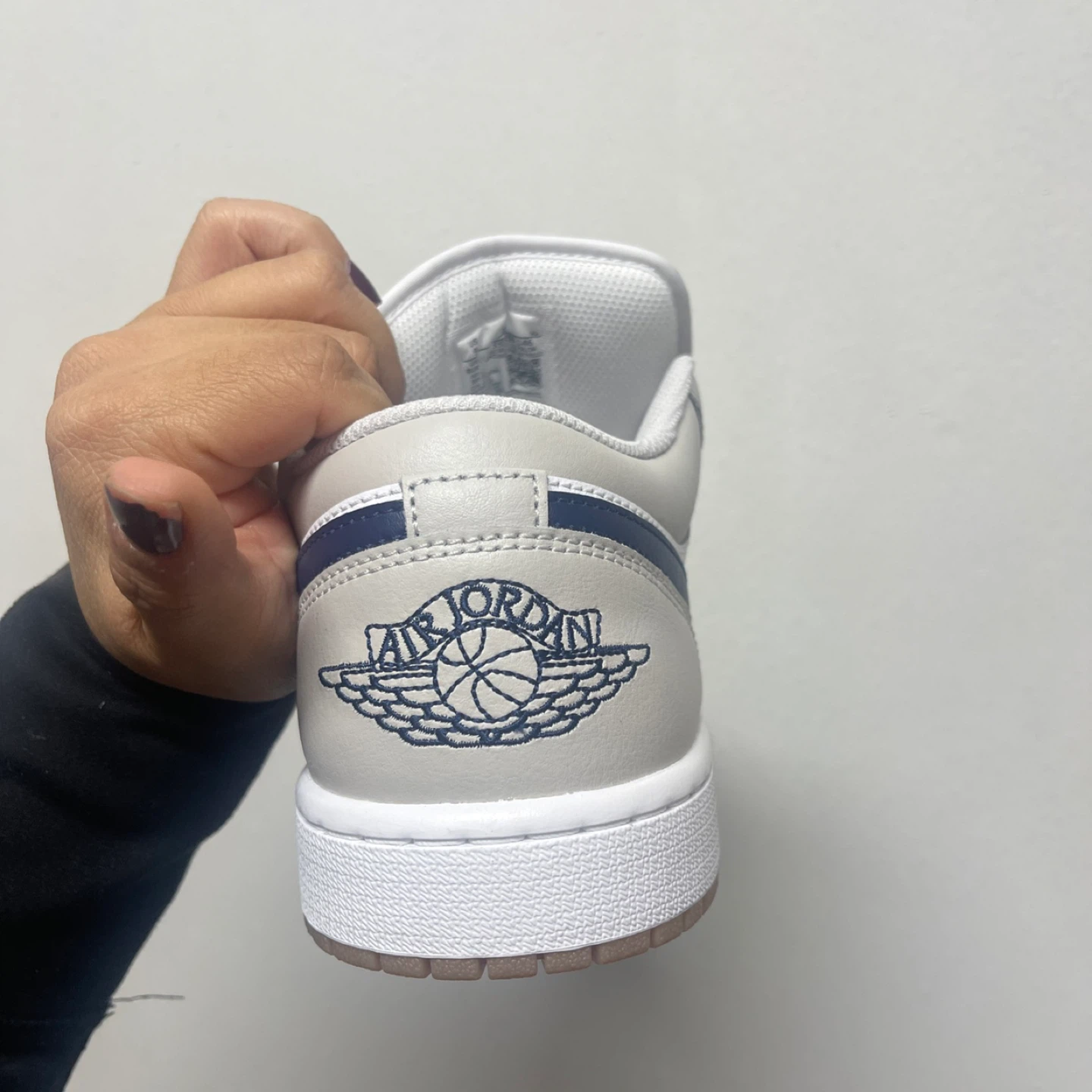 Air Jordan 1 Low White/Midnight Navy - Size 9 - photo 2
