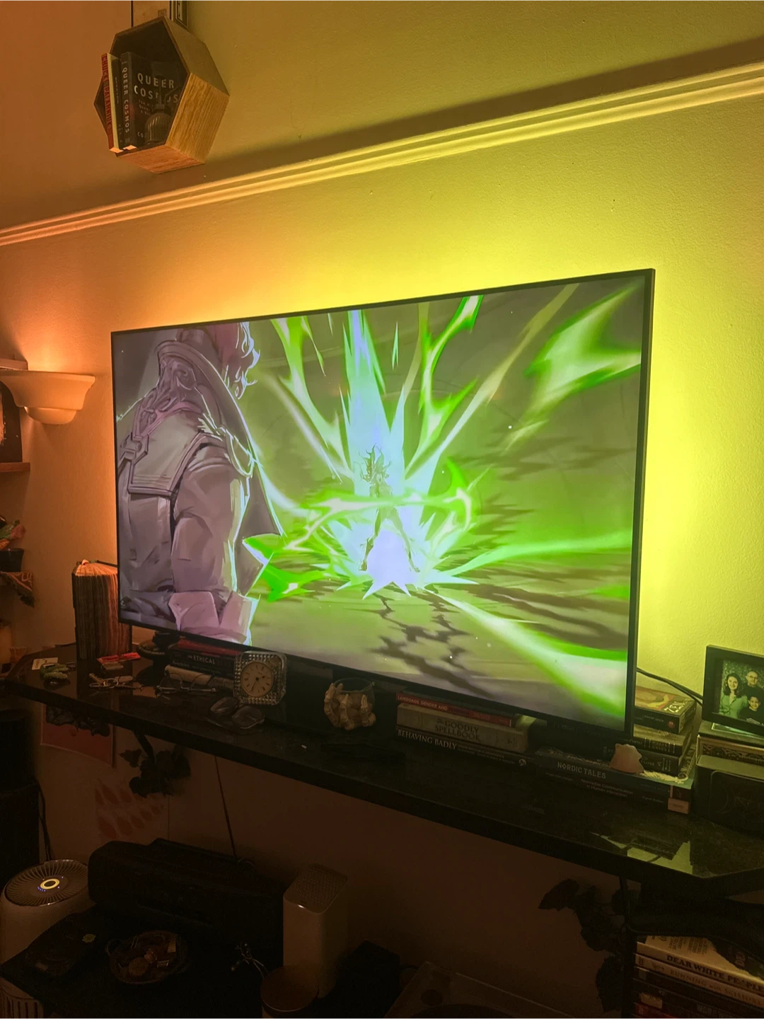 55” Samsung TV w/Phillips Hue Gradient Strip Lights - photo 2
