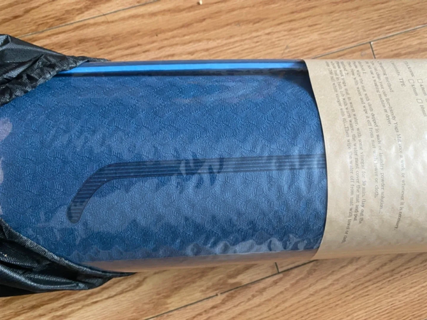 Brand New TPE Yoga Mat with Carrying Bag image indicator(3)