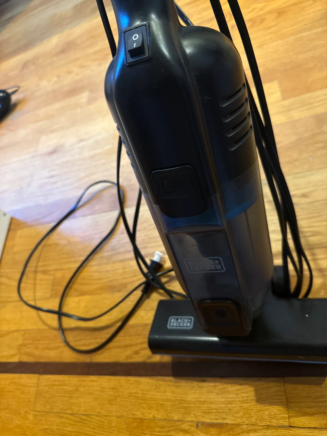 Black+Decker Srick vacuum - photo 2