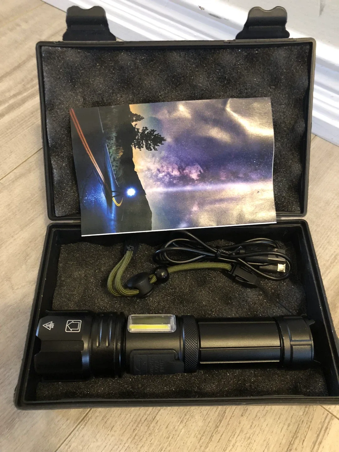 LED Tactical Flashlight - Waterproof & Shockproof image indicator(7)