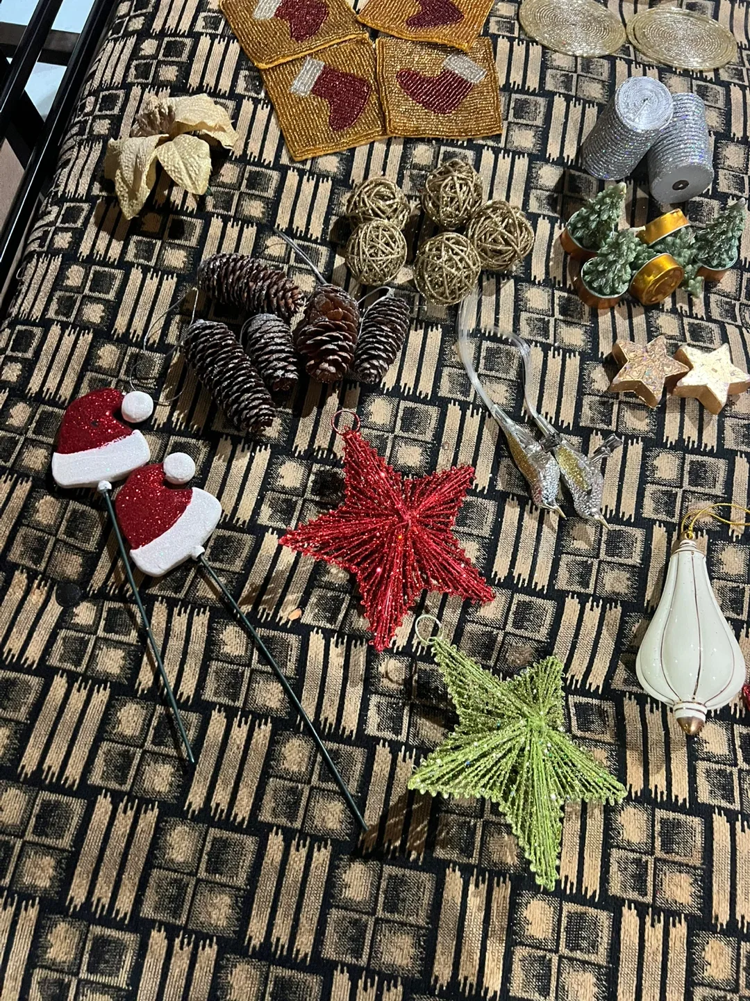 Christmas decorations image indicator(6)