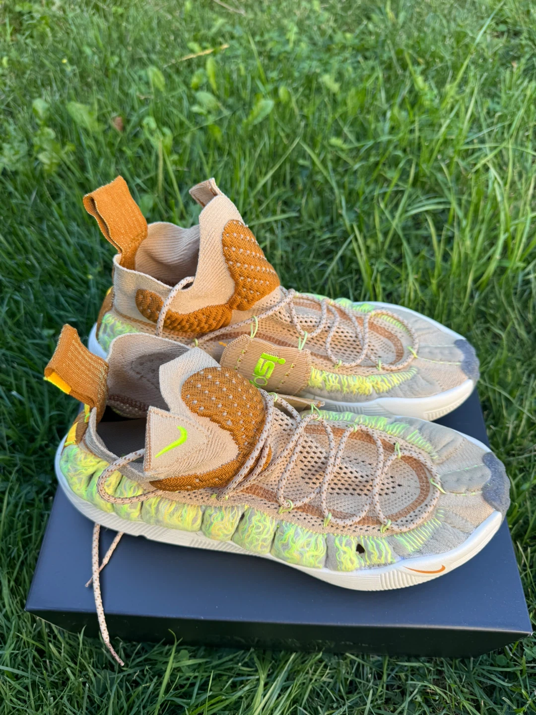 Nike ISPA Universal Sneakers