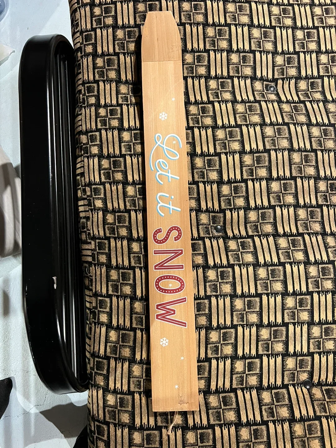 Wooden let it snow sign