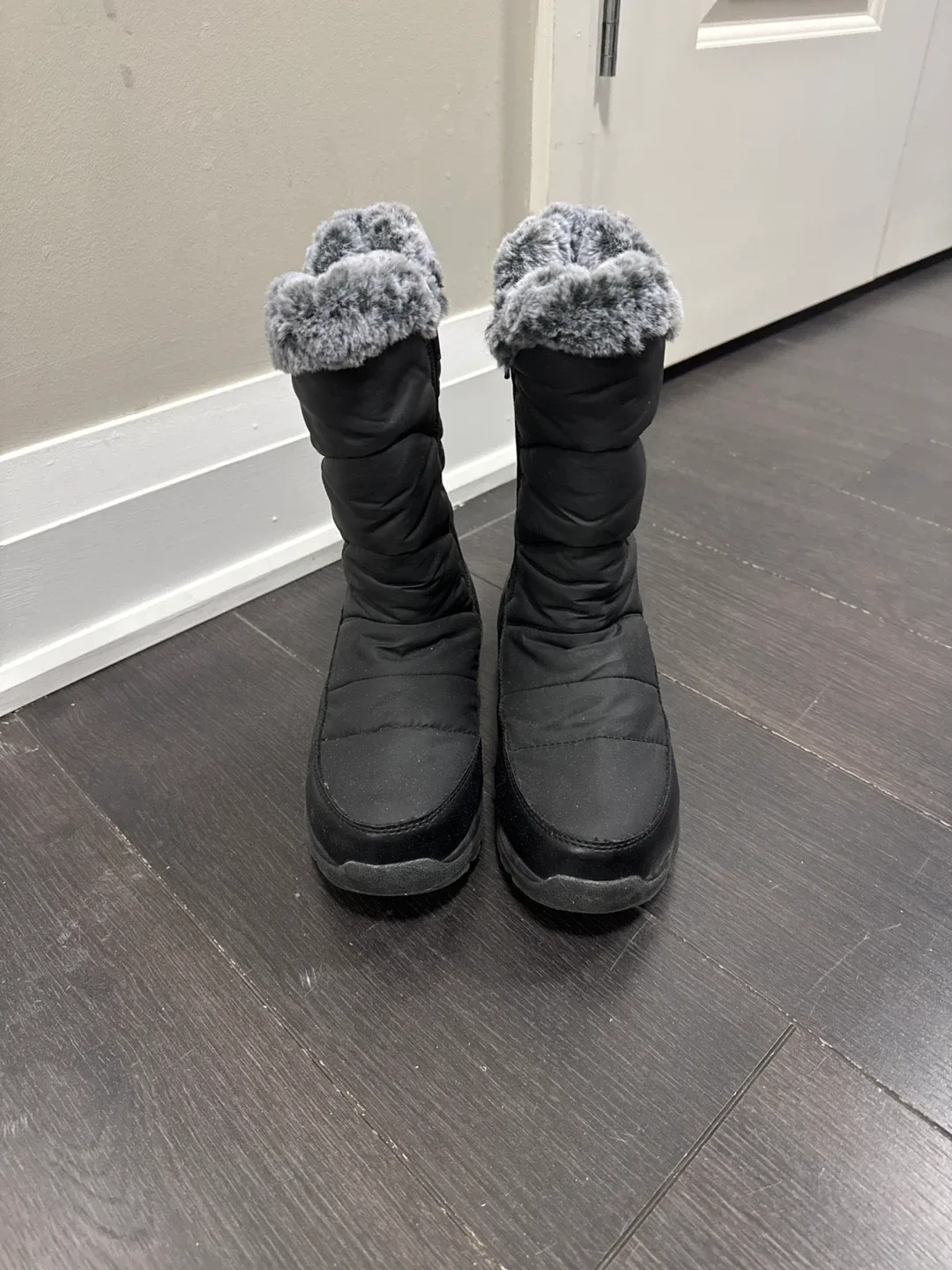 Totes Black Winter Boots