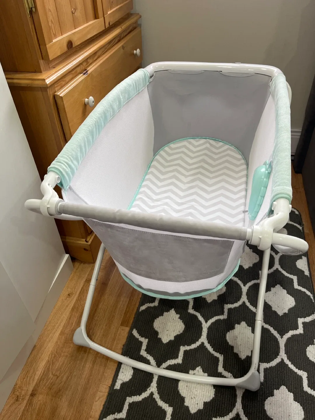 Baby Delight Beside Me Dreamer Bassinet image indicator(2)