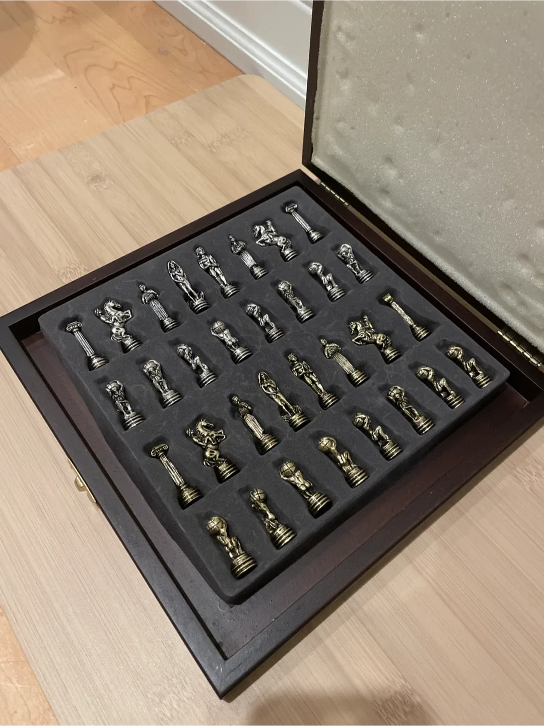 New Chess Set with Greek Mythology Pieces image indicator(2)