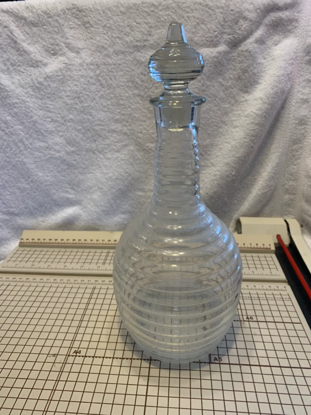 Glass Decanter with Stopper