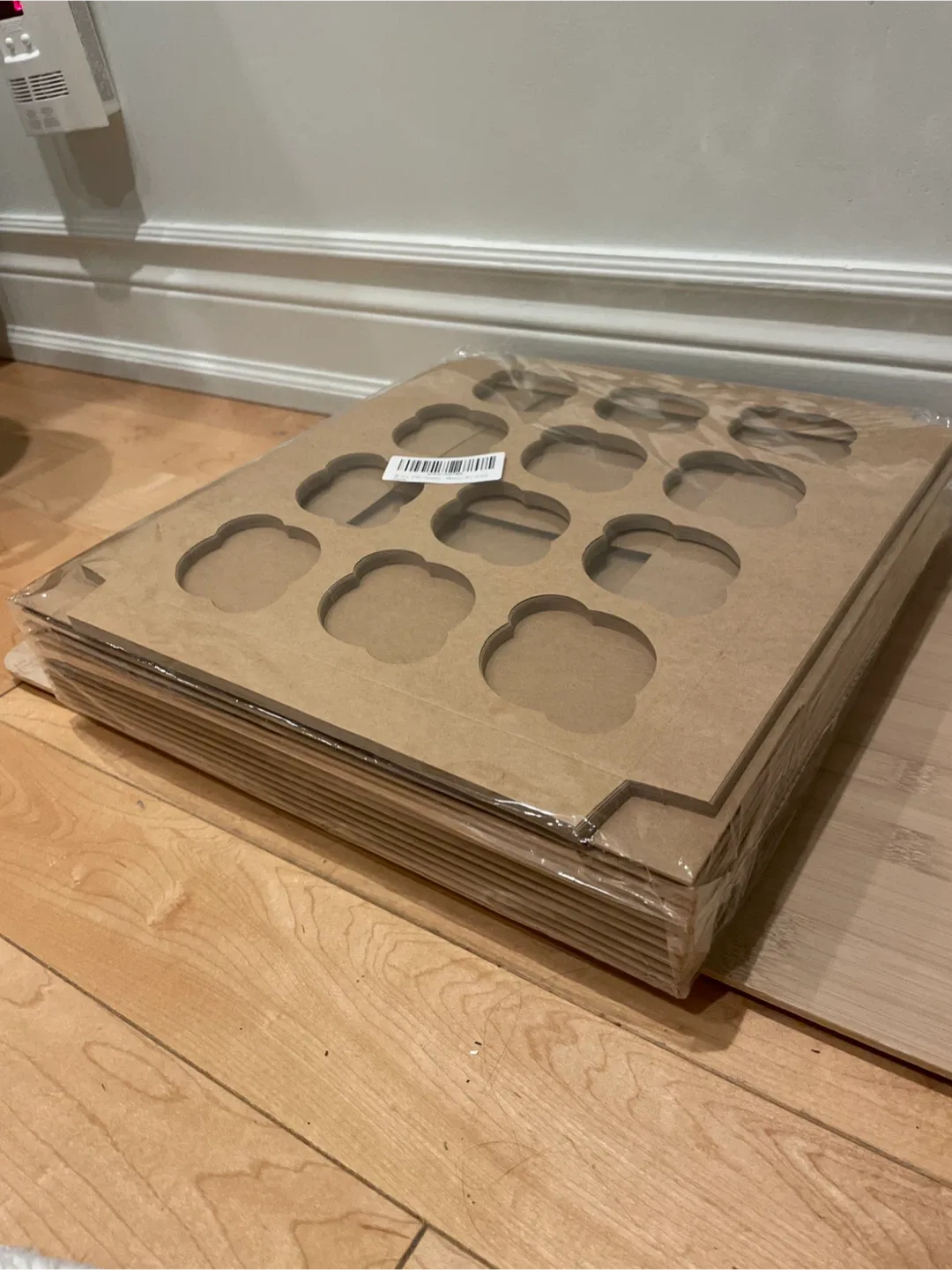 12 New Cupcake Boxes with Inserts - $2 for all! image indicator(5)