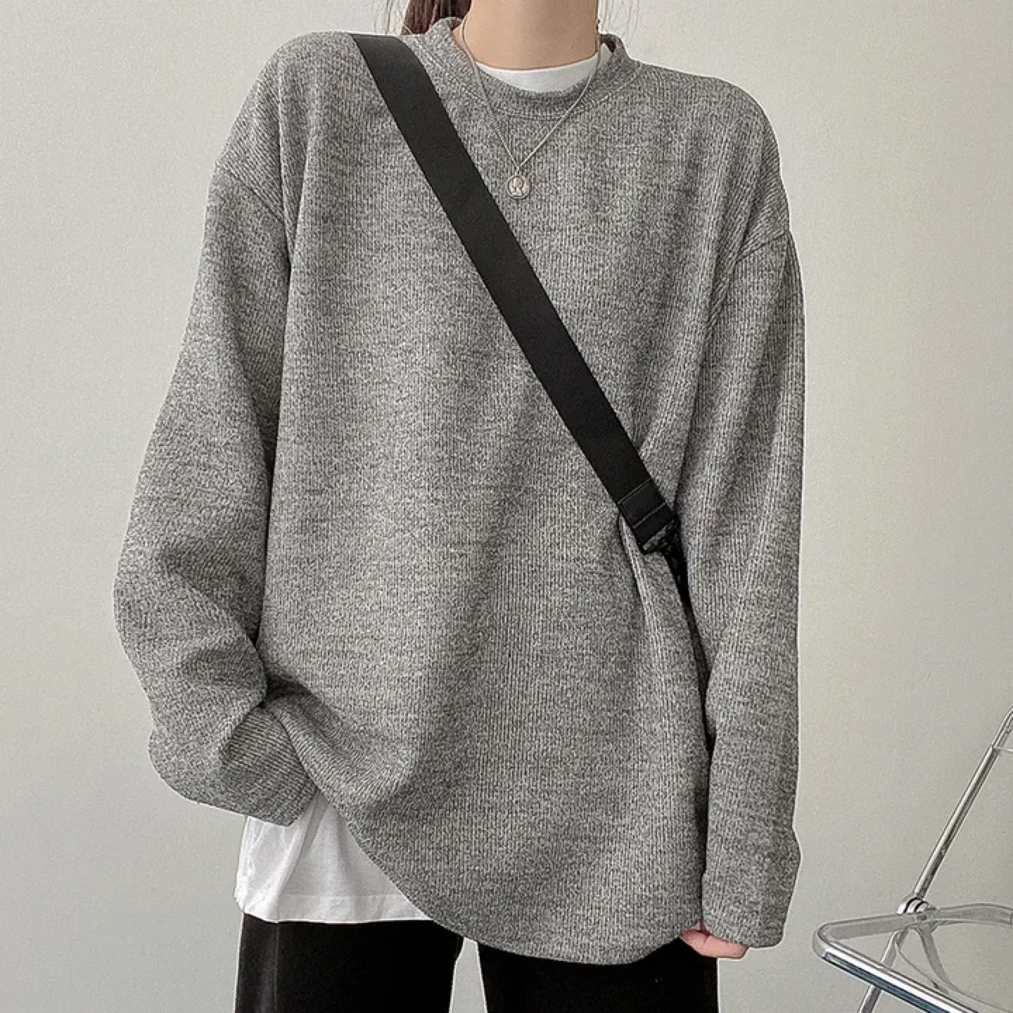 Oversized grey knit shirt