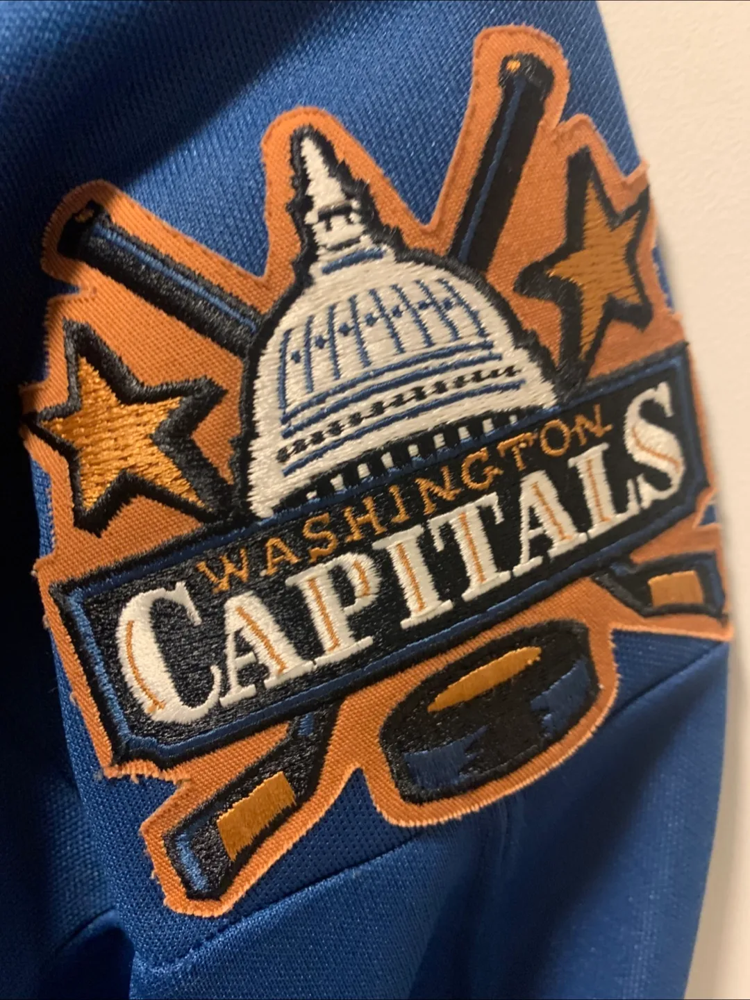 Washington Capitals CCM Hockey Jersey image indicator(4)
