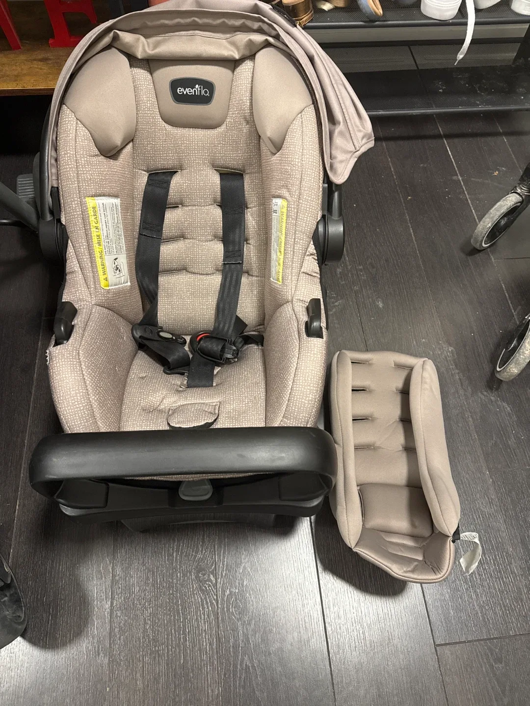 Evenflo Stroller and Car Seat Combo image indicator(4)