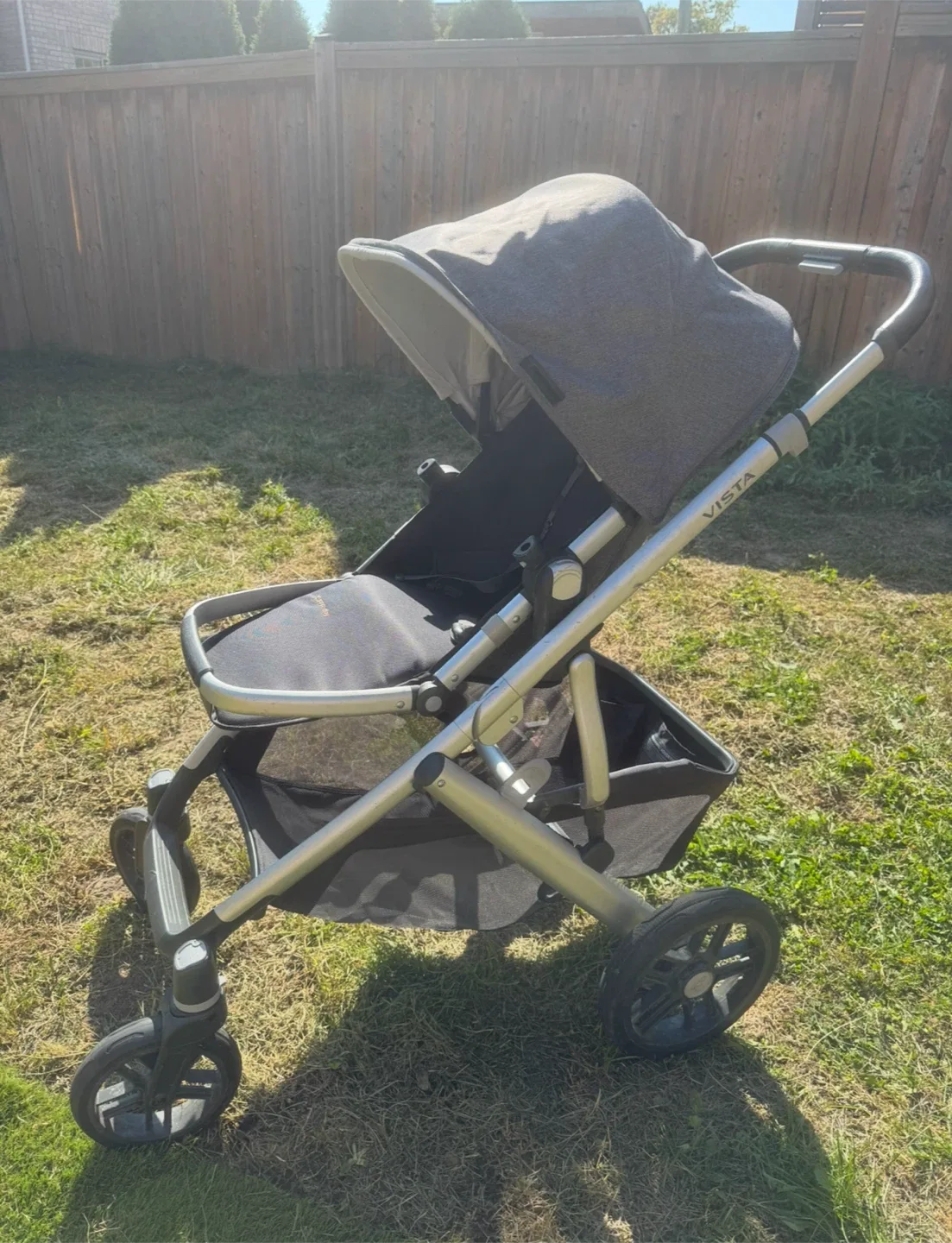 Uppababy Vista V3 Stroller + Bassinet Bundle image indicator(4)