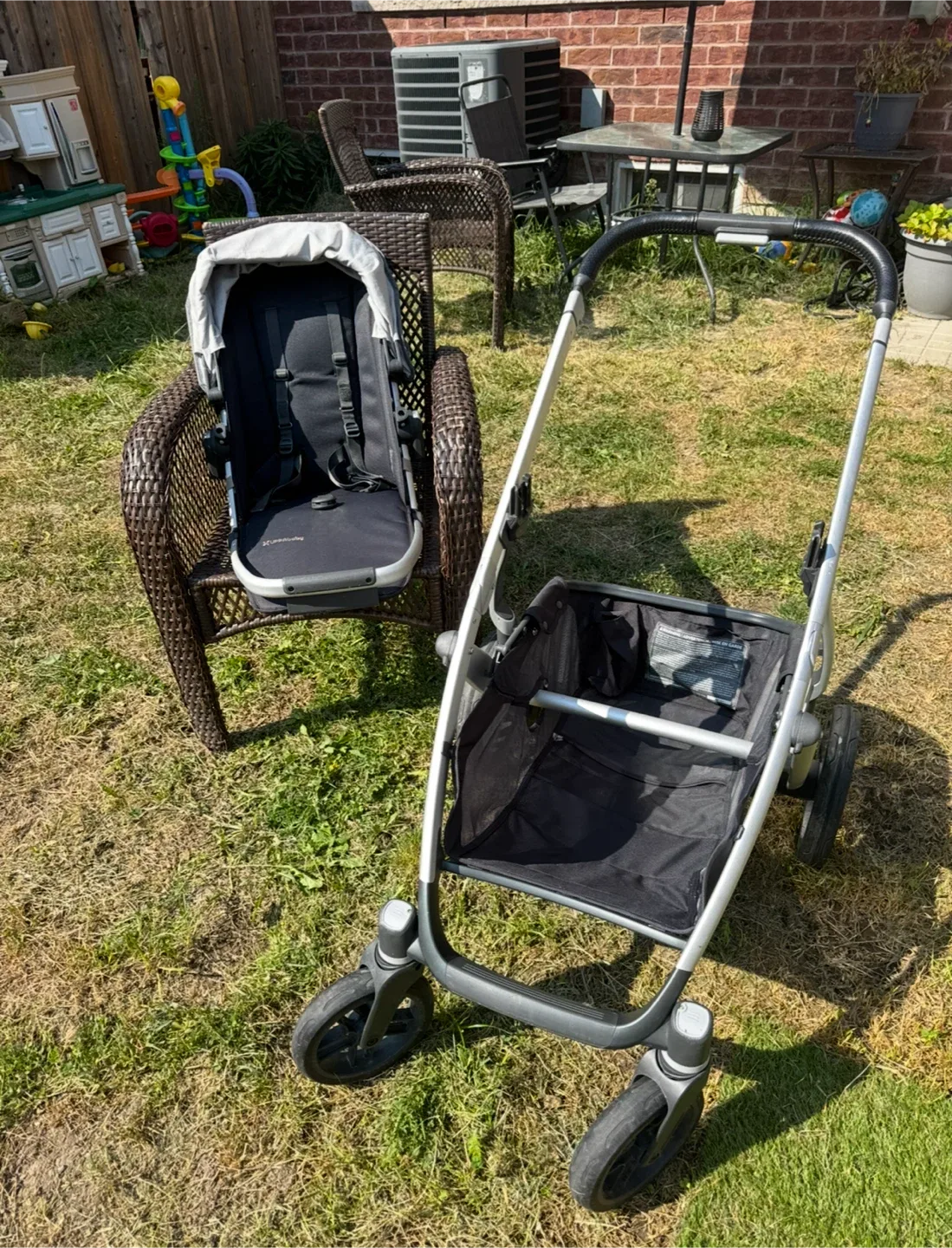 Uppababy Vista V3 Stroller + Bassinet Bundle image indicator(5)