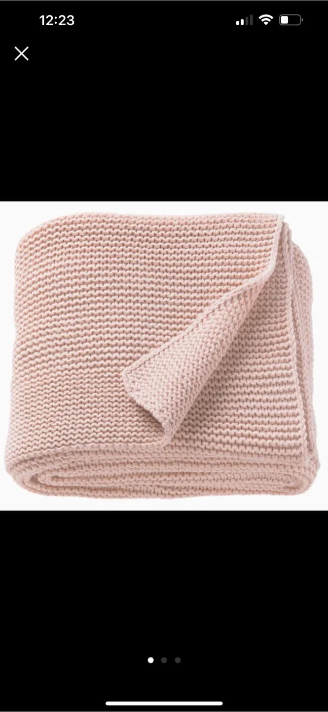 Blush Pink Knit Throw Blanket image indicator(2)