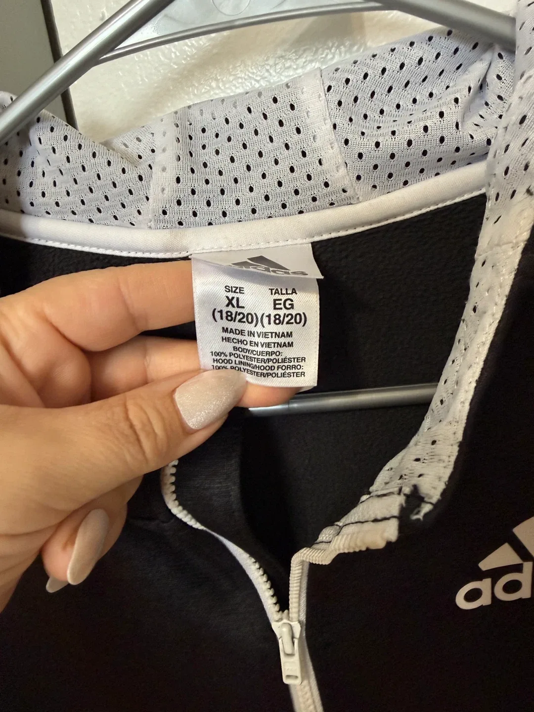 Adidas XL (18/20 years old) Black Track Jacket image indicator(3)