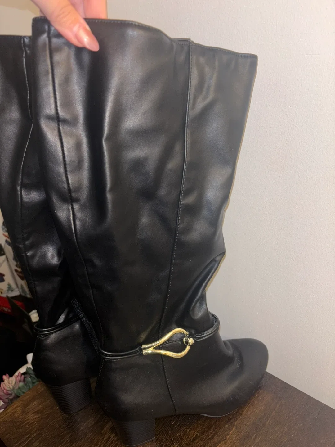 Black Knee-High Boots size 9W