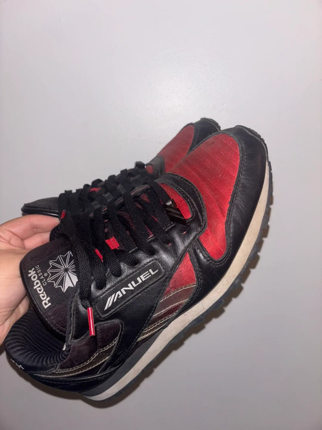 Reebok Classic Red & Black Sneakers 9.5