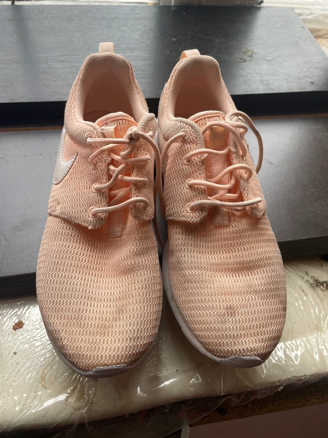 Nike Roshe Run Sneakers - Size 5- Peach