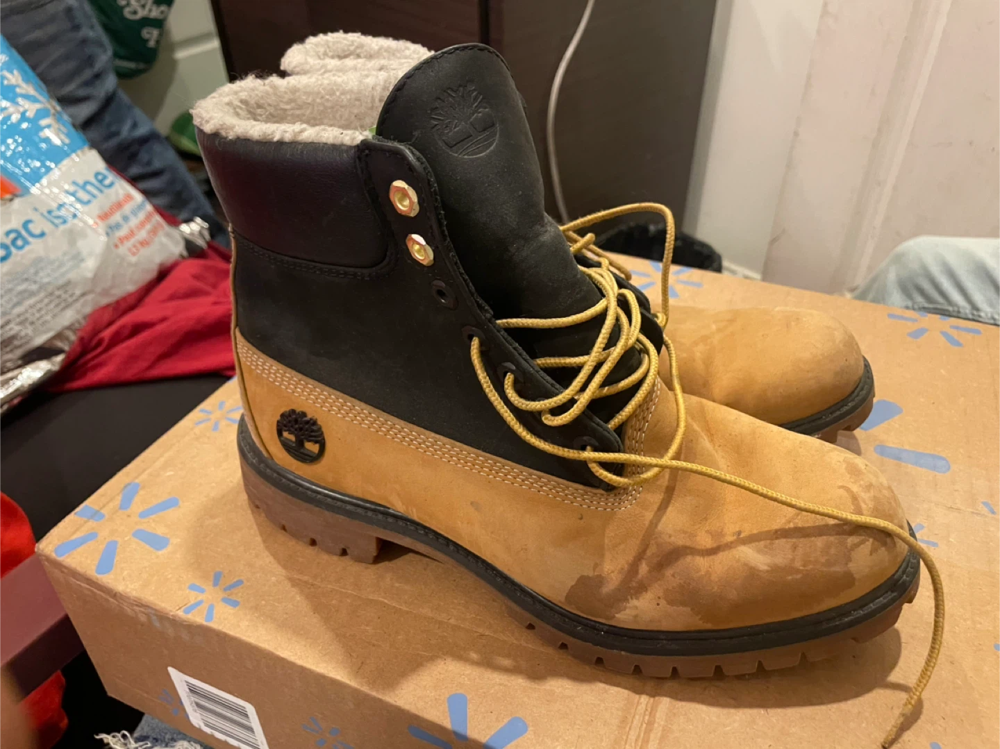 Timberland Waterproof Leather Boots, Size 10 - photo 2