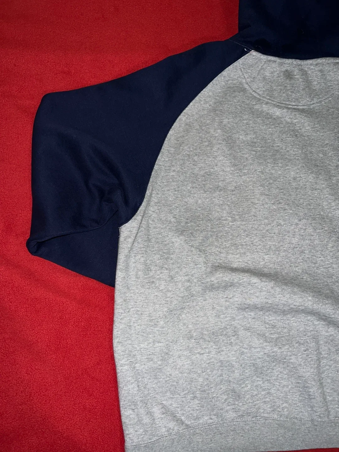 Maple Leafs Hoodie - Size 2XL image indicator(5)