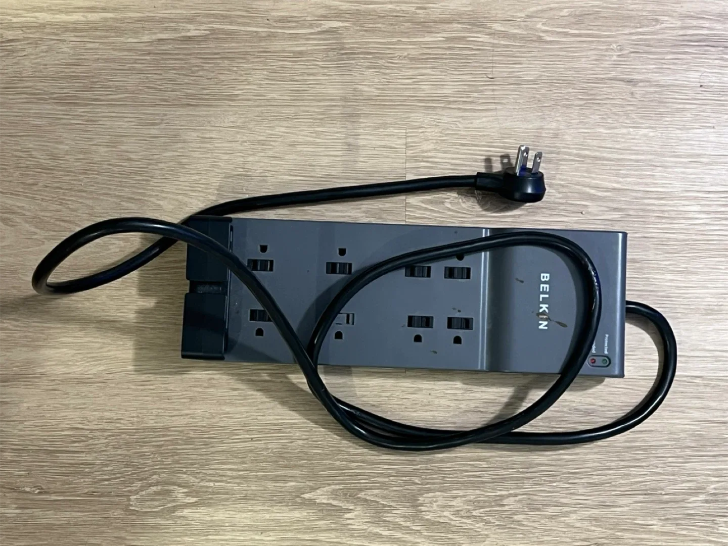 Belkin Surge Protector 8 AC Outlets