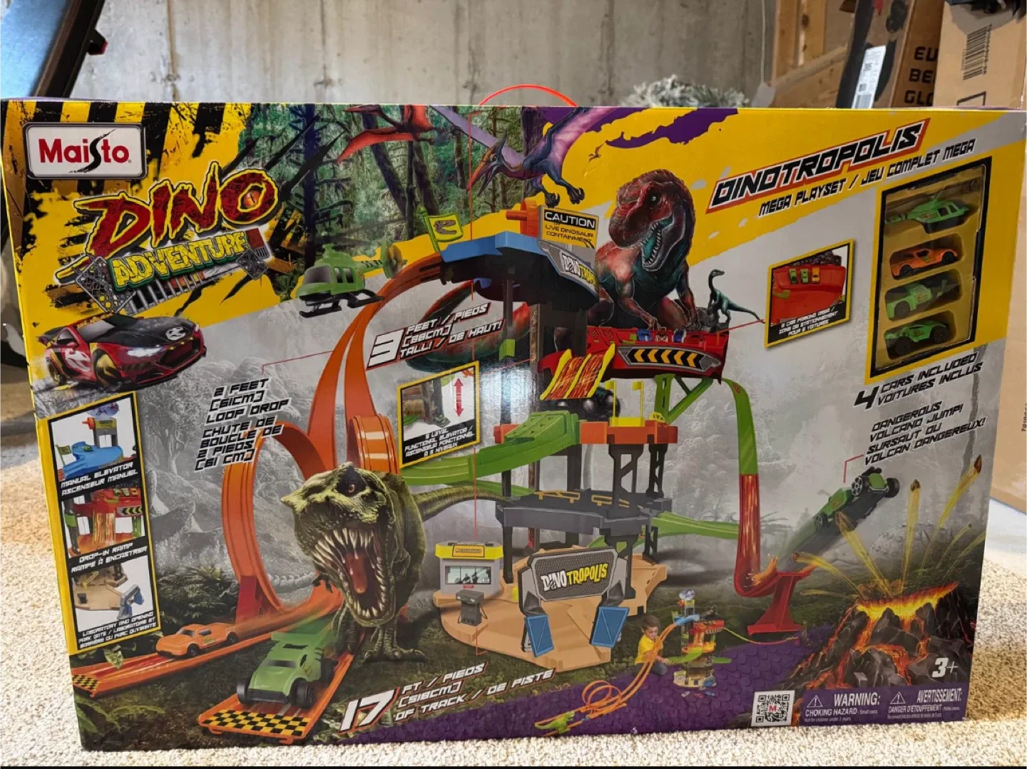 Maisto Dino Adventure Dinotropolis Mega Playset
