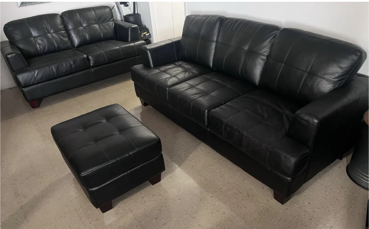 (3 piece)Black Leather Sofa, loveseat and Ottoman Set - photo 4