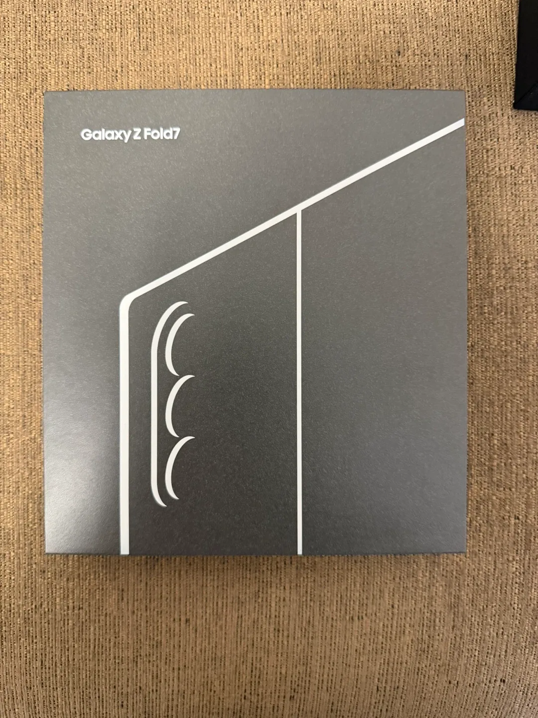 Samsung Z Fold 7 512GB (Like New) + 2 Yr Care + & Bundle image indicator(2)