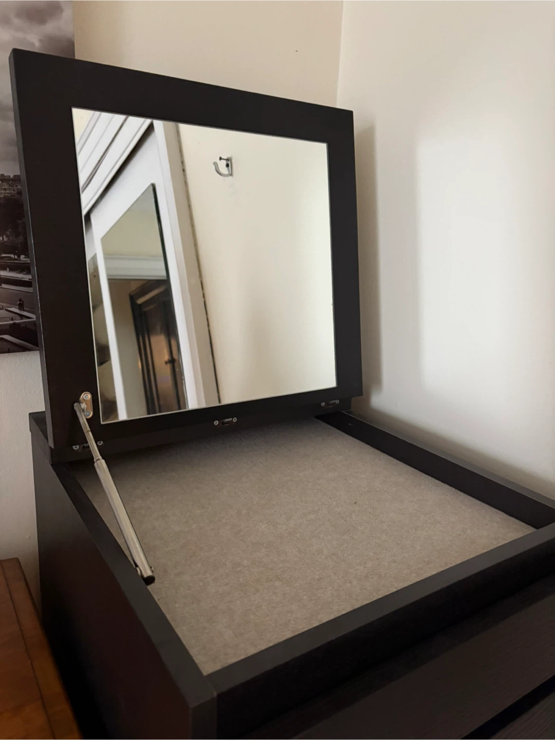 IKEA Dresser with mirror - photo 2