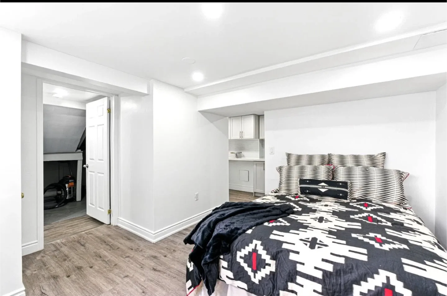 Studio Apartment 2 Parking Spots image indicator(3)